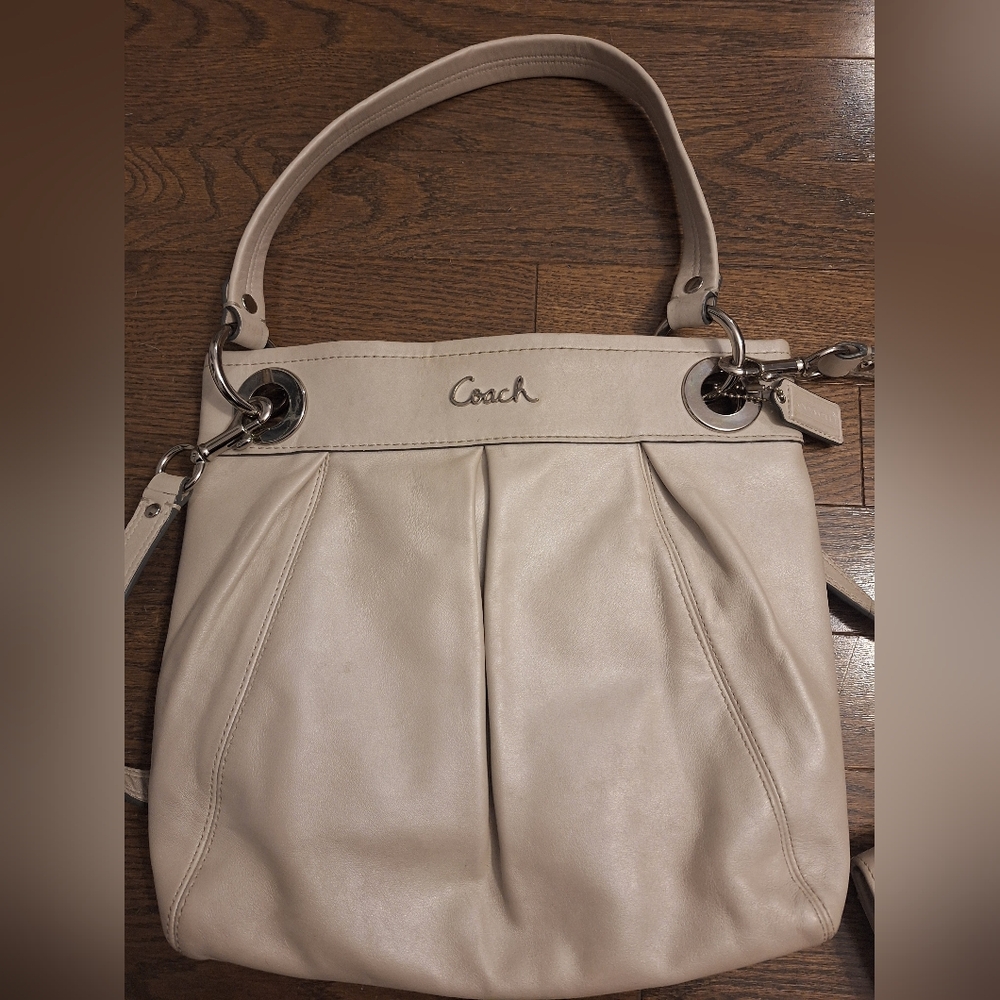 Coach Off White Shoulder Bag